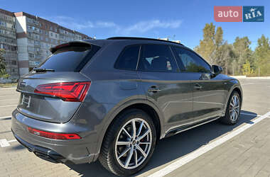 Внедорожник / Кроссовер Audi Q5 2024 в 