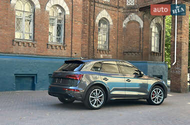 Внедорожник / Кроссовер Audi Q5 2024 в 