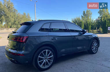 Внедорожник / Кроссовер Audi Q5 2024 в 