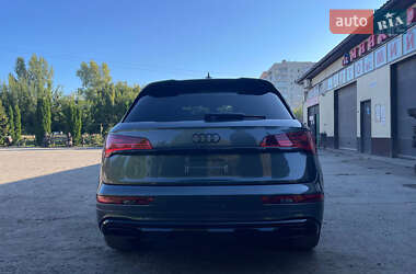 Внедорожник / Кроссовер Audi Q5 2024 в 