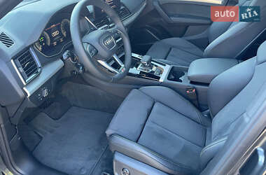 Внедорожник / Кроссовер Audi Q5 2024 в 