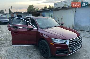 Позашляховик / Кросовер Audi Q5 2017 в Києві