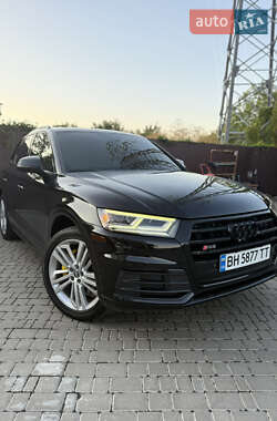 Внедорожник / Кроссовер Audi Q5 2017 в 