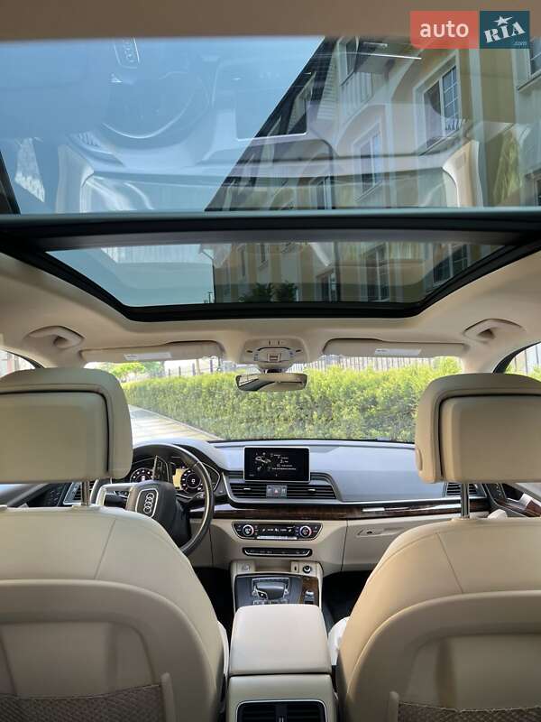 Внедорожник / Кроссовер Audi Q5 2018 в Стрые