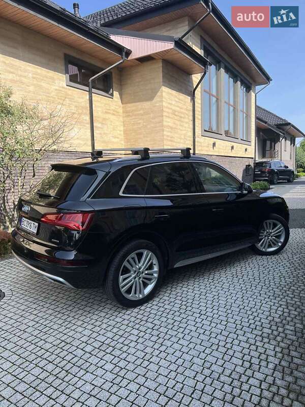 Внедорожник / Кроссовер Audi Q5 2018 в Стрые