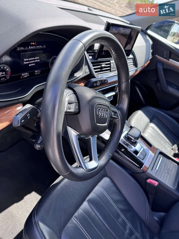 Позашляховик / Кросовер Audi Q5 2020 в Рівному