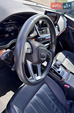 Внедорожник / Кроссовер Audi Q5 2020 в 