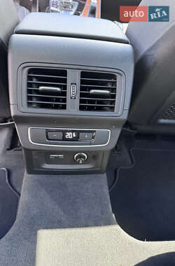 Внедорожник / Кроссовер Audi Q5 2020 в 