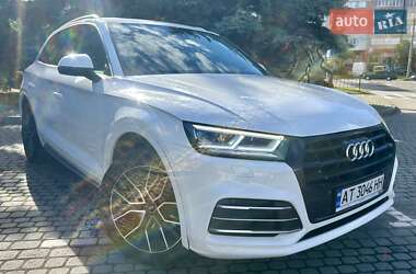 Позашляховик / Кросовер Audi Q5 2018 в 