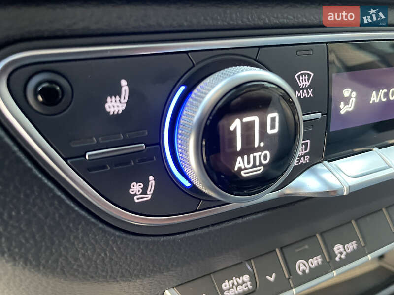 Позашляховик / Кросовер Audi Q5 2018 в Лубнах