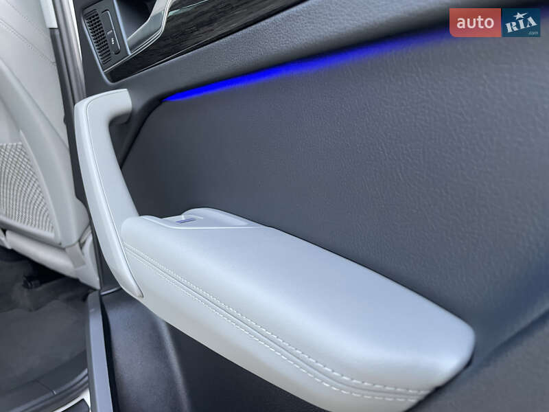 Позашляховик / Кросовер Audi Q5 2018 в Лубнах