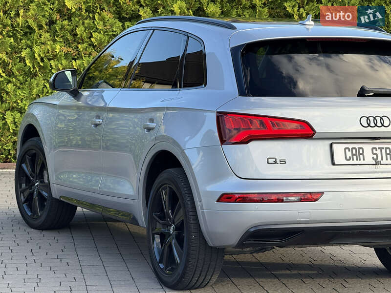 Внедорожник / Кроссовер Audi Q5 2018 в Стрые