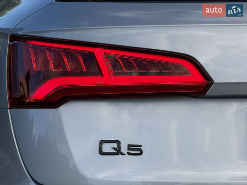 Внедорожник / Кроссовер Audi Q5 2018 в Стрые