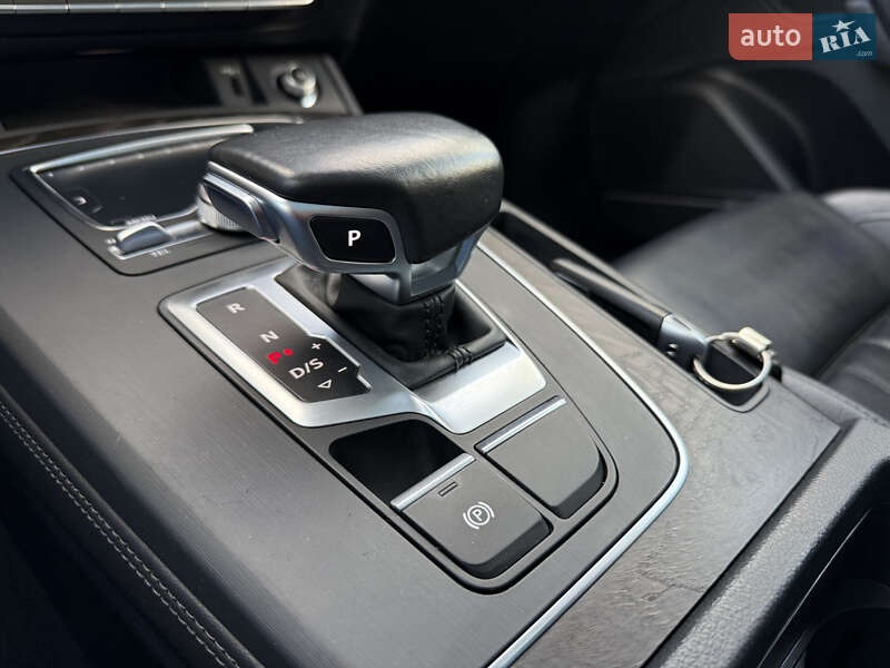 Внедорожник / Кроссовер Audi Q5 2018 в Стрые