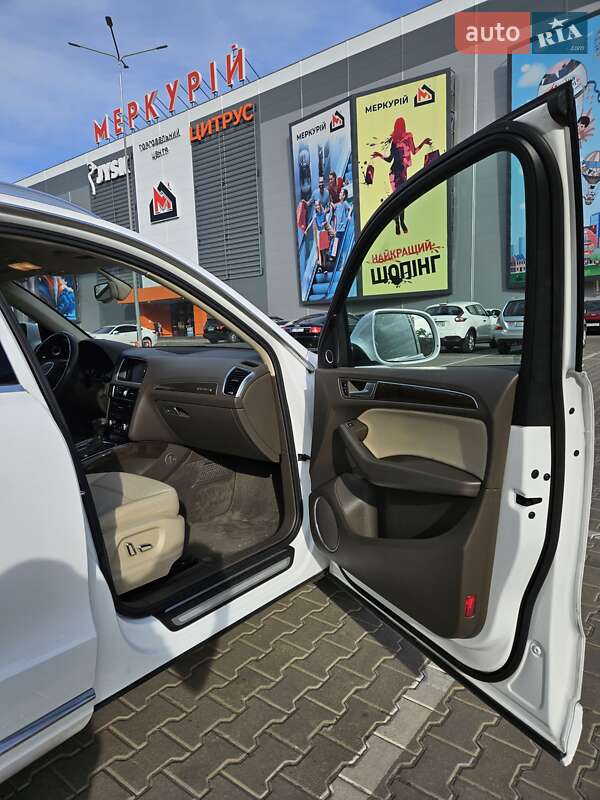 Внедорожник / Кроссовер Audi Q5 2012 в Одессе