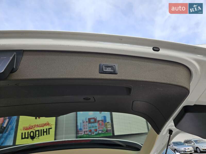 Внедорожник / Кроссовер Audi Q5 2012 в Одессе