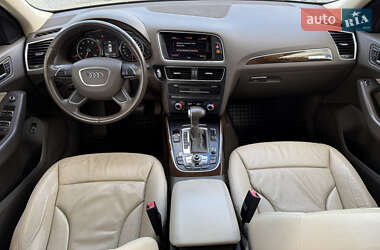 Позашляховик / Кросовер Audi Q5 2015 в 