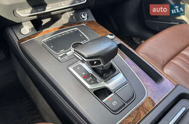 Внедорожник / Кроссовер Audi Q5 2019 в 