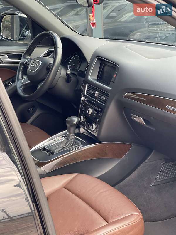 Внедорожник / Кроссовер Audi Q5 2014 в Киеве