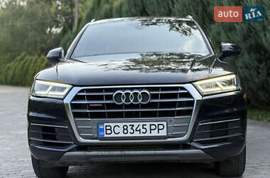 Внедорожник / Кроссовер Audi Q5 2017 в 