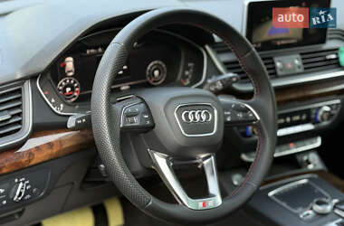 Внедорожник / Кроссовер Audi Q5 2017 в 