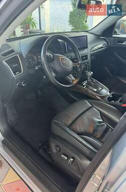 Внедорожник / Кроссовер Audi Q5 2015 в 