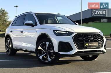 Внедорожник / Кроссовер Audi Q5 2022 в Киеве