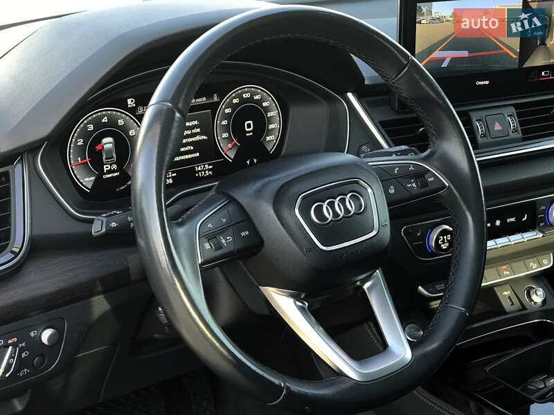 Позашляховик / Кросовер Audi Q5 2022 в Києві