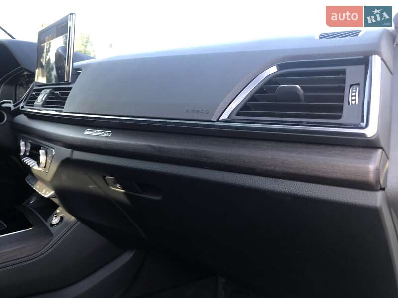 Позашляховик / Кросовер Audi Q5 2022 в Києві