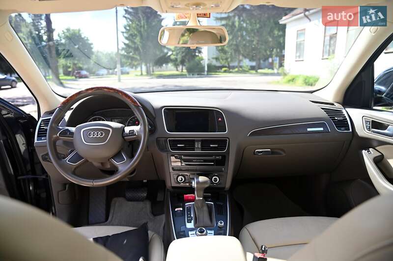 Внедорожник / Кроссовер Audi Q5 2016 в Дубно