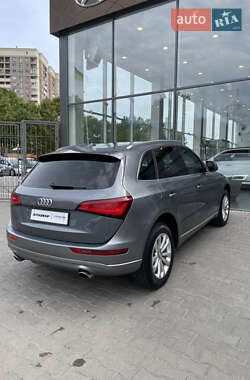 Позашляховик / Кросовер Audi Q5 2013 в 