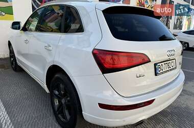 Позашляховик / Кросовер Audi Q5 2015 в 