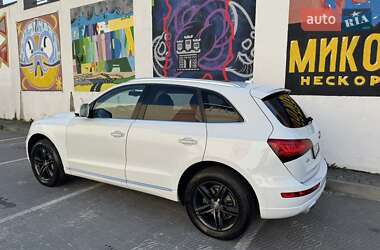 Позашляховик / Кросовер Audi Q5 2015 в 