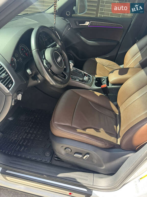 Позашляховик / Кросовер Audi Q5 2015 в Запоріжжі