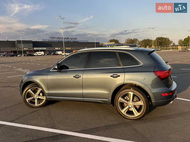 Позашляховик / Кросовер Audi Q5 2015 в Дніпрі