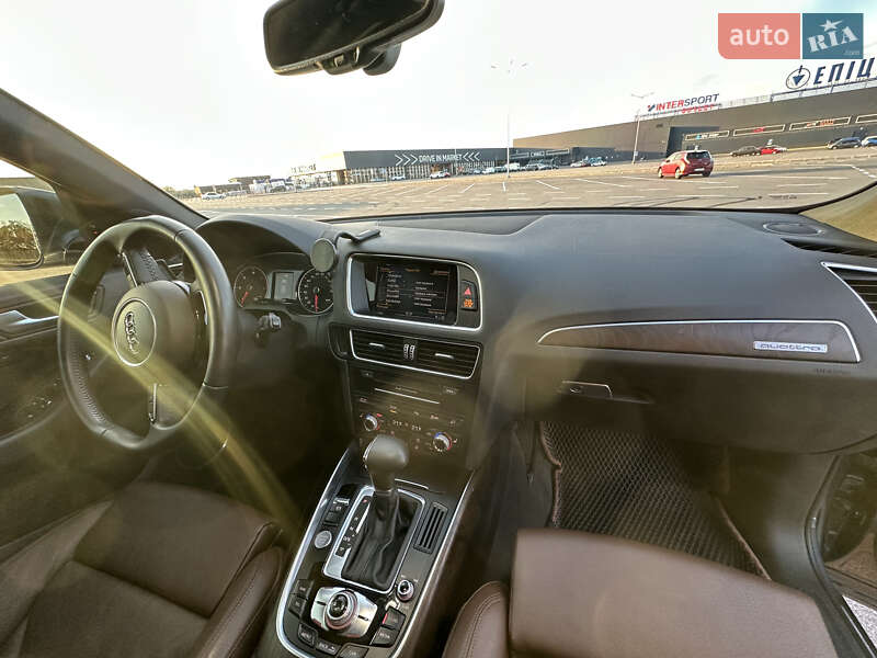 Позашляховик / Кросовер Audi Q5 2015 в Дніпрі