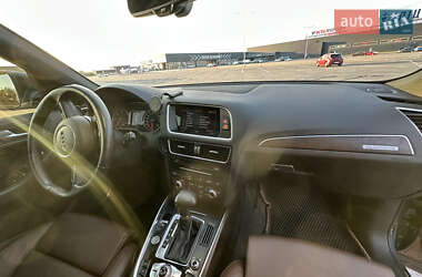 Внедорожник / Кроссовер Audi Q5 2015 в 
