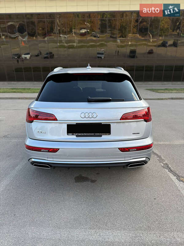 Позашляховик / Кросовер Audi Q5 2022 в Запоріжжі