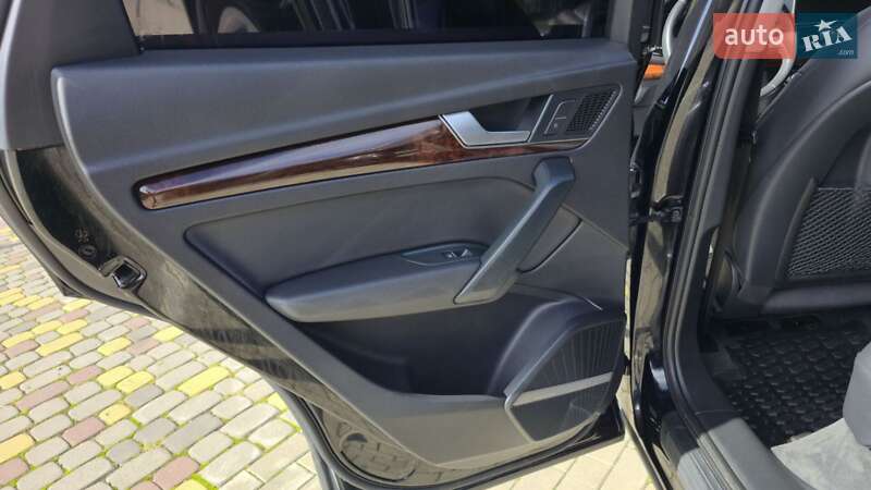 Внедорожник / Кроссовер Audi Q5 2018 в Луцке