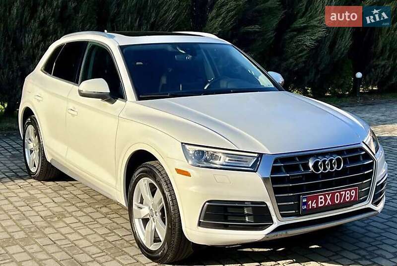 Позашляховик / Кросовер Audi Q5 2017 в Львові