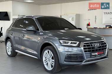 Позашляховик / Кросовер Audi Q5 2018 в Києві