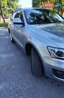 Позашляховик / Кросовер Audi Q5 2011 в 