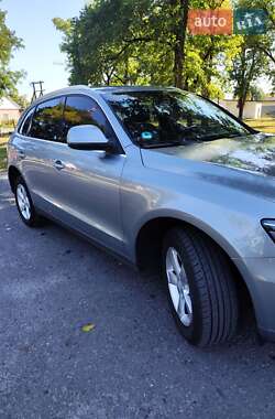 Позашляховик / Кросовер Audi Q5 2011 в 