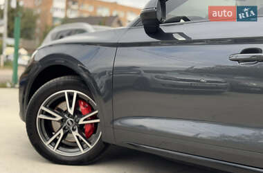 Внедорожник / Кроссовер Audi Q5 2021 в 