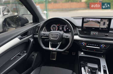 Внедорожник / Кроссовер Audi Q5 2021 в 