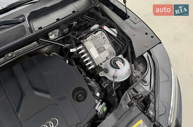 Внедорожник / Кроссовер Audi Q5 2021 в 