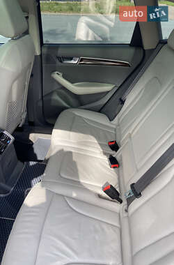 Внедорожник / Кроссовер Audi Q5 2012 в 