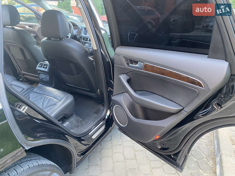 Внедорожник / Кроссовер Audi Q5 2013 в Луцке