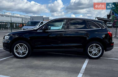 Внедорожник / Кроссовер Audi Q5 2011 в 