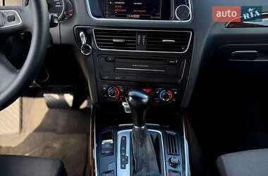 Внедорожник / Кроссовер Audi Q5 2011 в 